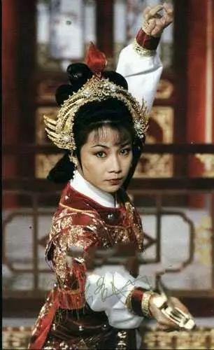 91版杨家将佘赛花扮演者张晶?(湖南女主播陪导演91)