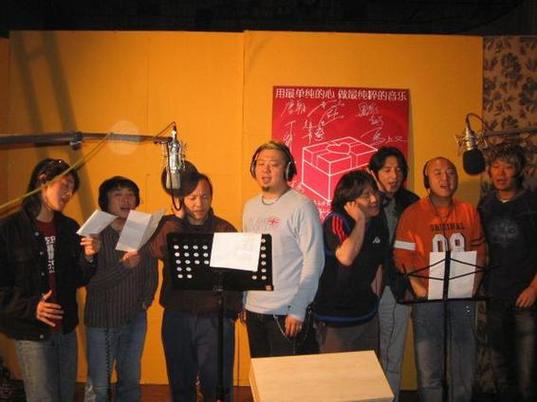 栾树的原唱歌曲?(王兵纪录片导演)