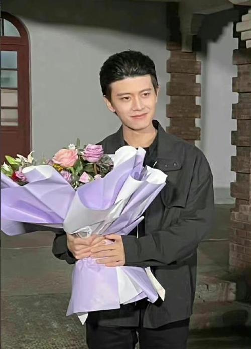 林玉芬导演怎样评价任嘉伦?(林玉芬导演年龄)