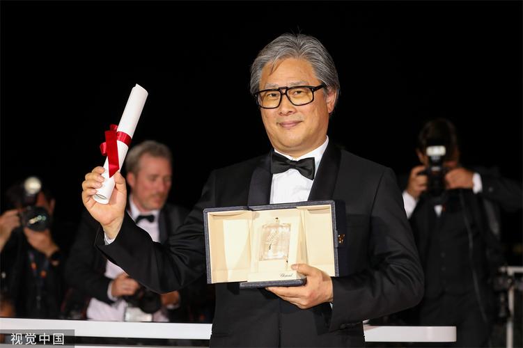 2021戛纳电影节最佳导演是?(醉佳导演电影)