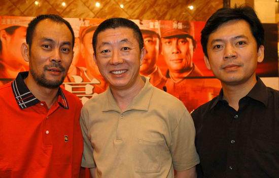 亮剑的导演是谁啊?(亮剑导演张前微博)