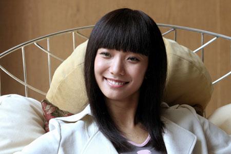 电视剧《奋斗》中米莱的饰演者叫什么?(阳光像花儿一样绽放导演)