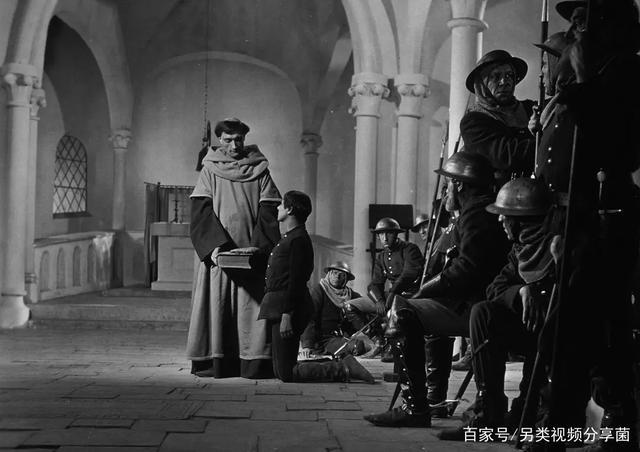 《战美波符金号》是由哪位导演执导的一部默片?(战舰波将金号导演是)