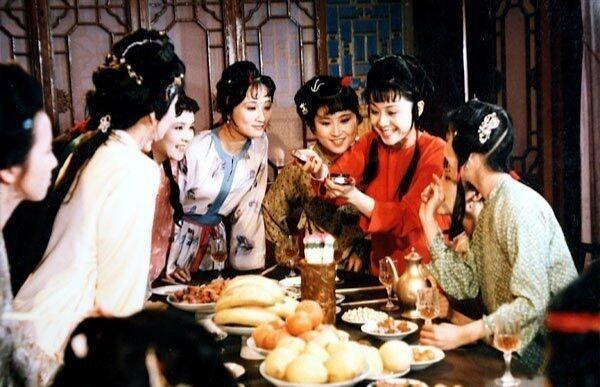 红楼梦的，故事名称？（女体宴导演）