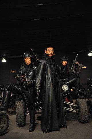 孤岛飞鹰所有人物介绍？（孤岛飞鹰剧情介绍）