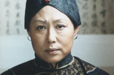 唐探1制片人？（走出蓝水河剧情介绍）