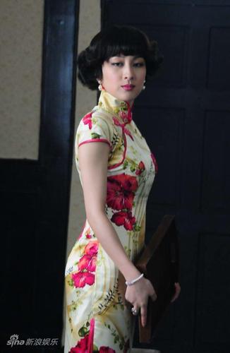 旗袍买大还是买小?(旗袍电视剧剧情介绍)