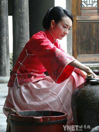温柔的诱惑王鸥饰演谁？（花红花火剧情介绍）