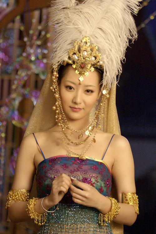 凤图腾白冰是好的坏的？（凰图腾剧情介绍）