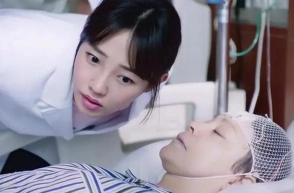 外科风云陆晨曦妈妈做手术多少集？（外科风云分集剧情介绍）