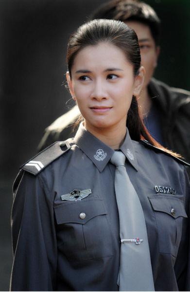 营盘镇警事雨桐和谁在一起?(营盘镇警事剧情介绍)