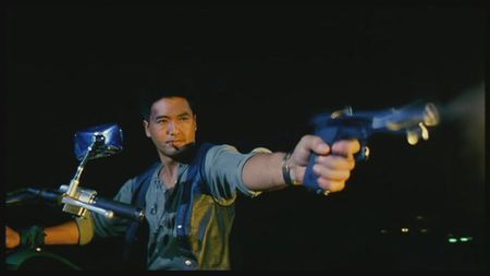 周润发摩托车电影主题曲?(同志爱人剧情介绍)