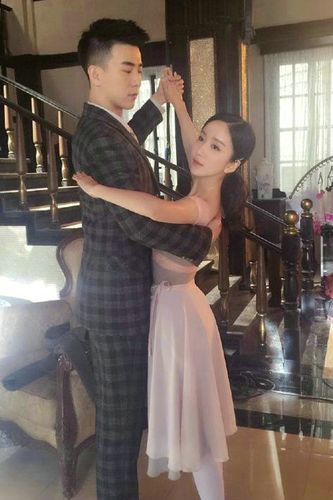 娄艺潇和李川是怎么在一起的?(忘情歌剧情介绍)