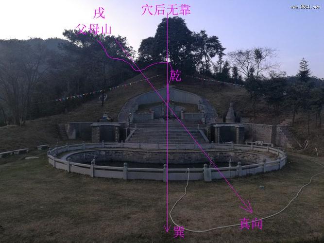 你好,我家祖坟被人在祖坟东侧插了三根桃树枝,请问有什么说法。谢谢?(桃木钉剧情介绍)
