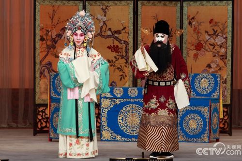 京剧楚宫恨全剧介绍?(奷臣详细剧情介绍)