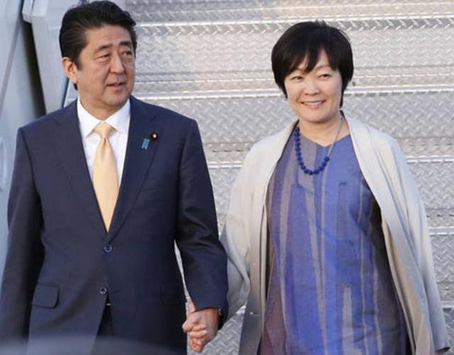 安倍洋子的早期经历？（亲家的战争剧情介绍）