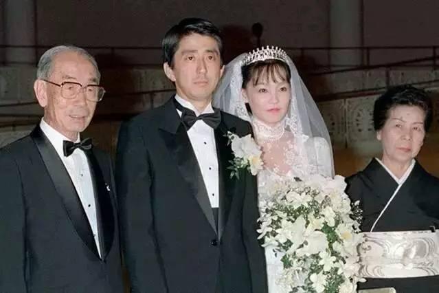 安倍洋子的早期经历?(亲家的战争剧情介绍)