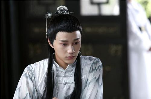 杨廷东饰演幻城里的谁?(疯狂天后剧情分集介绍)