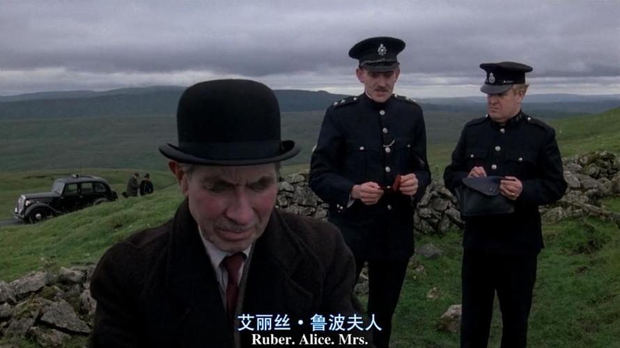 电影阳光下的罪恶故事梗概？（阳光下的真实剧情介绍）