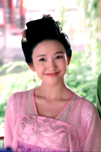 青丘狐传说唐艺昕片段主要讲了啥?(青狐传说剧情介绍)
