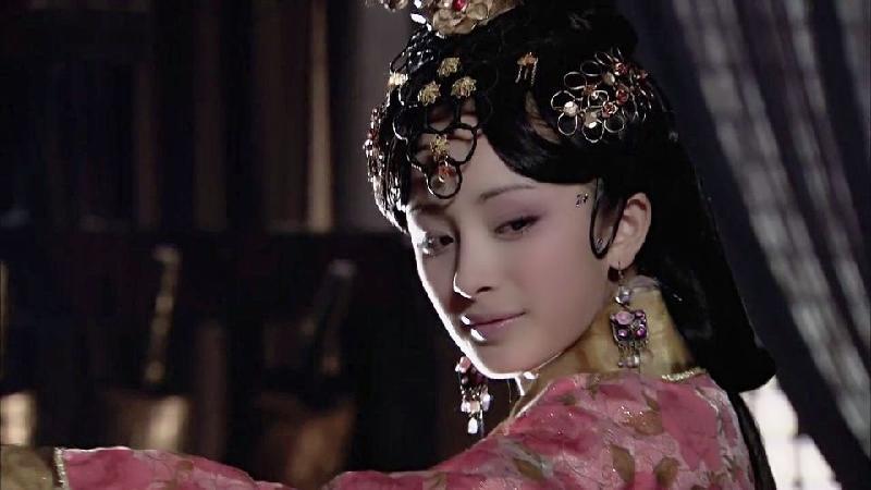胧月的结局?(王昭君 剧情介绍)