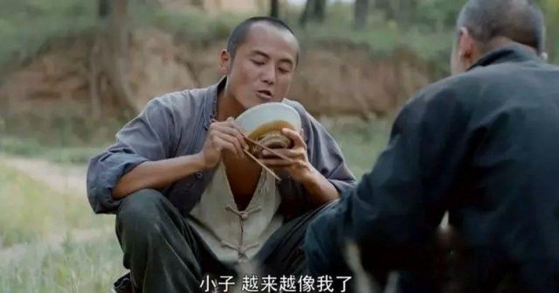 白鹿原小娥爸爸舔碗是哪一集?(白鹿原剧情介绍27集)
