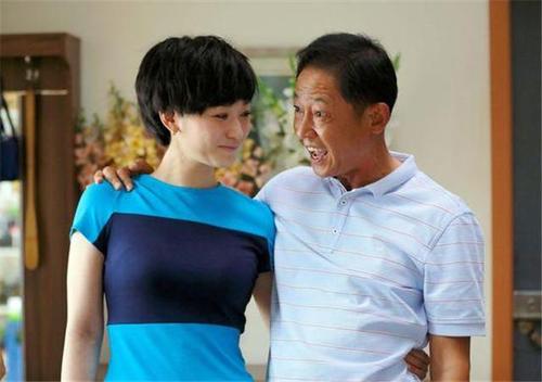 老男人与40岁女人上床后很开心,而且叫她老婆,给她弄好吃好喝,并说只爱她,很爱她,是真话吗?(美味妻子剧情介绍)