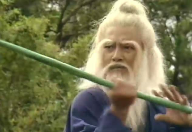 丐帮为什么会有一把打狗棒呢？（剧情介绍打狗棒）