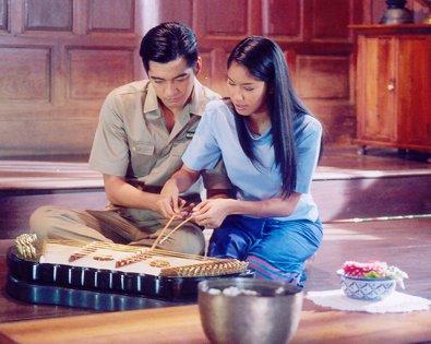 泰剧1988 萤爱 女主?(萤爱剧情介绍)
