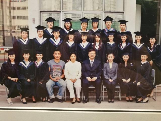 王刚讲故事周末版上一周演的是什么?(魅影真情剧情介绍)
