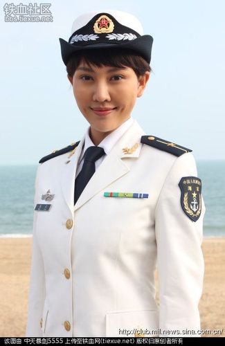 一部关于女兵军旅生活的电视剧的名字?(霹雳彩虹剧情介绍)