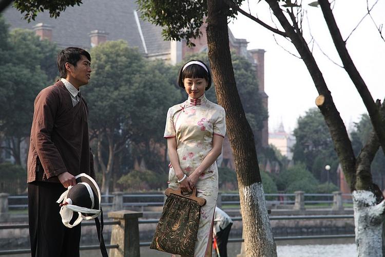 你安全吗丁先生扮演者？（危城之恋剧情详细介绍）