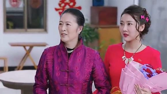 咱家虎子为什么和艾红结婚？（咱俩剧情介绍）