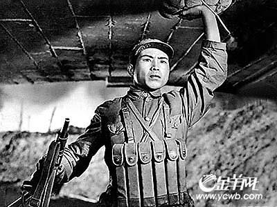 杨影和肖书田在一起了吗？（董存瑞剧情介绍）