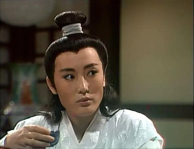 莲花争霸剧情详解？（黑鹰剧情介绍）