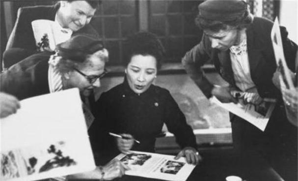 烽火丽人一共多少集蜂水?(丽人剧情介绍)