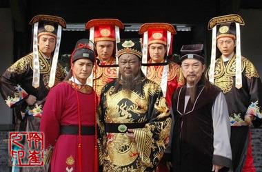包青天之狄青招婿剧情？（包青天剧情介绍分集介绍）