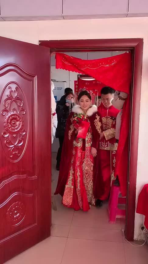 结婚为什么捅窗户纸?(圆房假象剧情介绍)